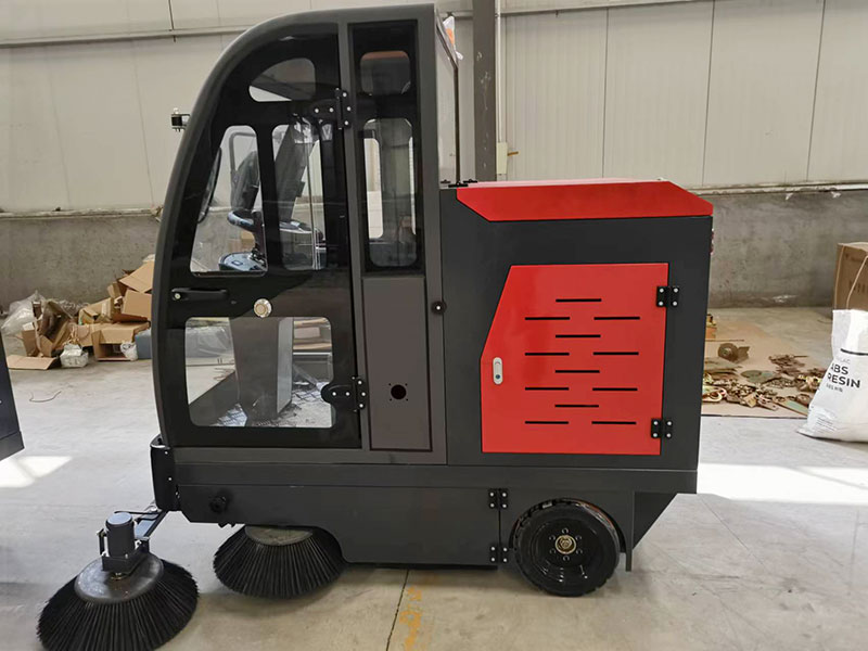 電動(dòng)掃地車(chē)能使用多久